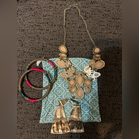 Jewelry set, from boutique. - Picture 2 of 2